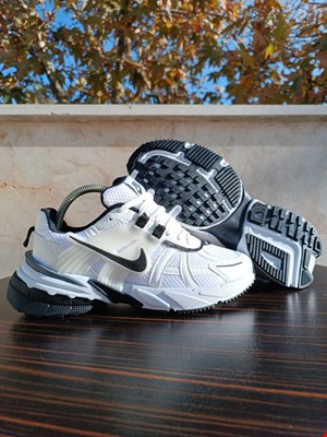 کتونی نایکی مدلv2k Run سایز 41 تا 44 مردانه